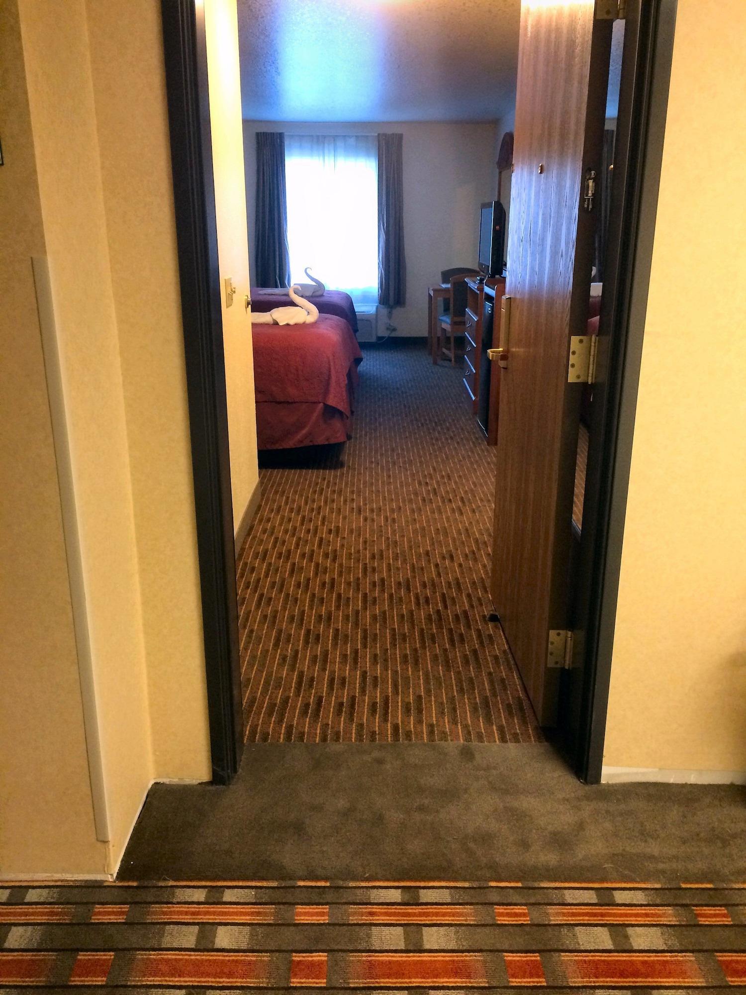 Quality Inn Junction City Near Fort Riley Екстер'єр фото