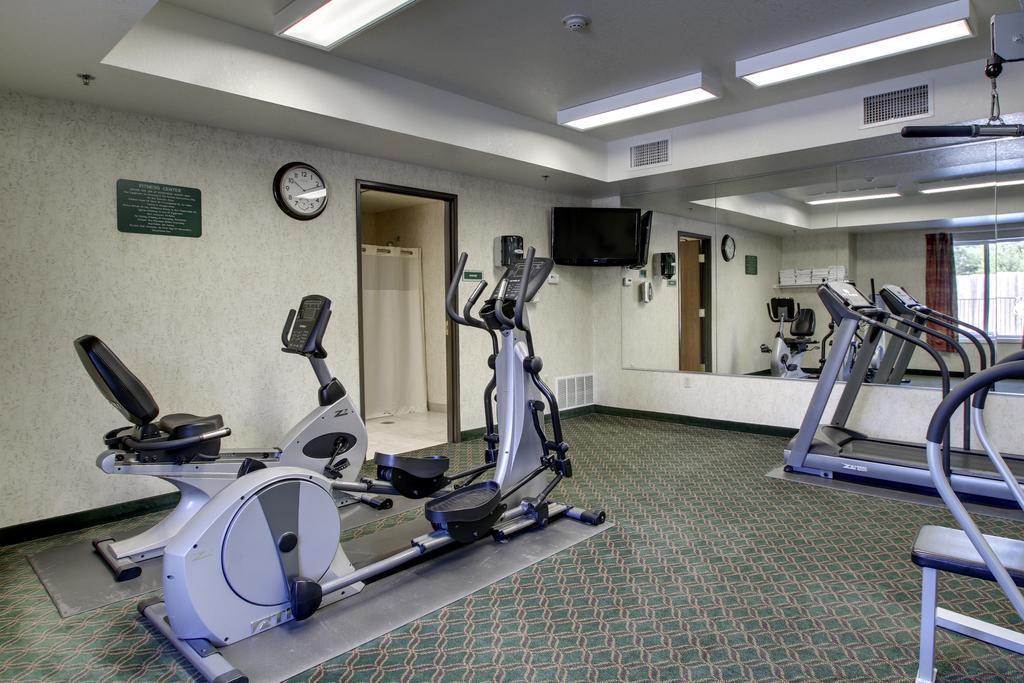 Quality Inn Junction City Near Fort Riley Екстер'єр фото