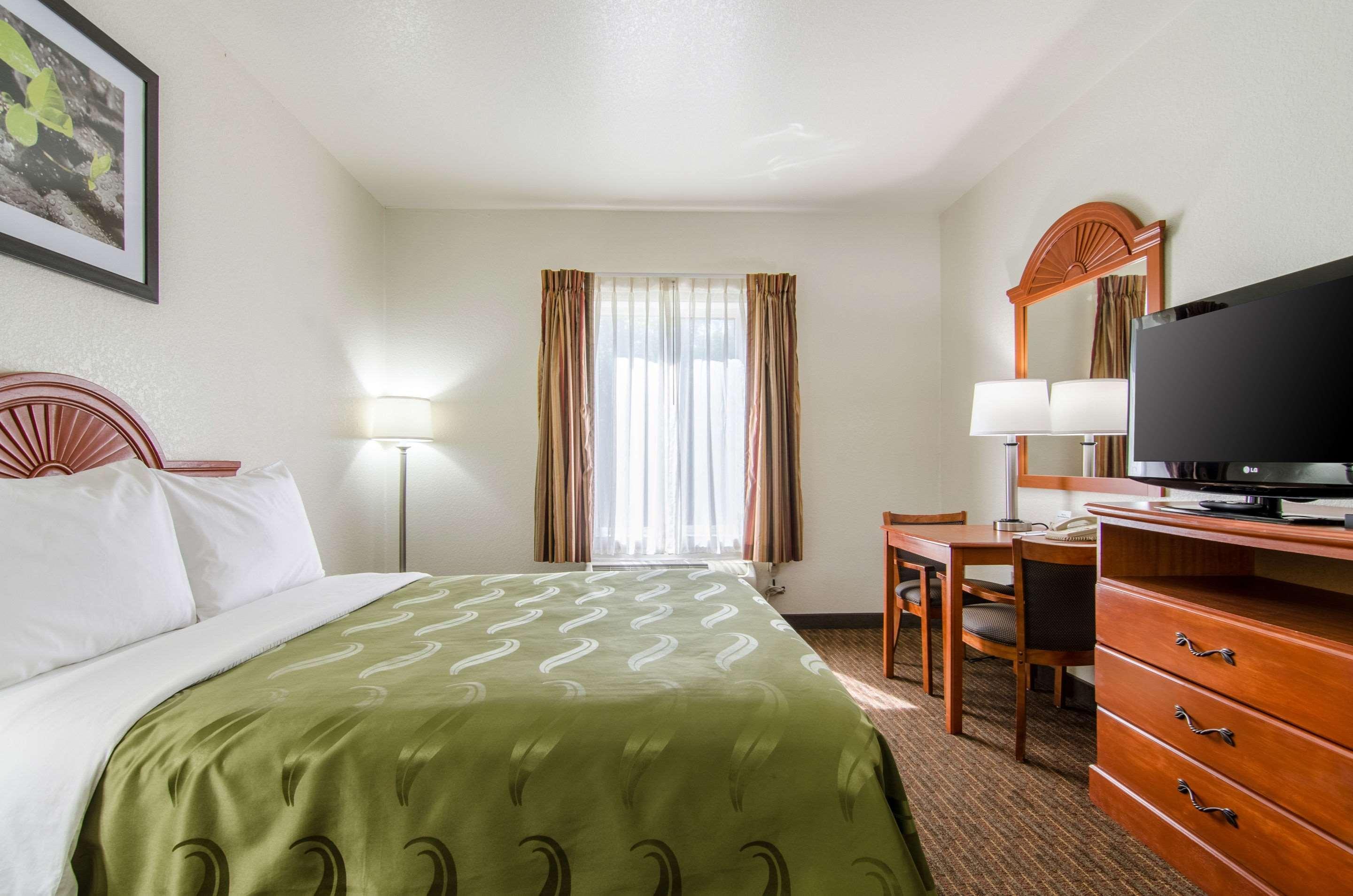 Quality Inn Junction City Near Fort Riley Екстер'єр фото