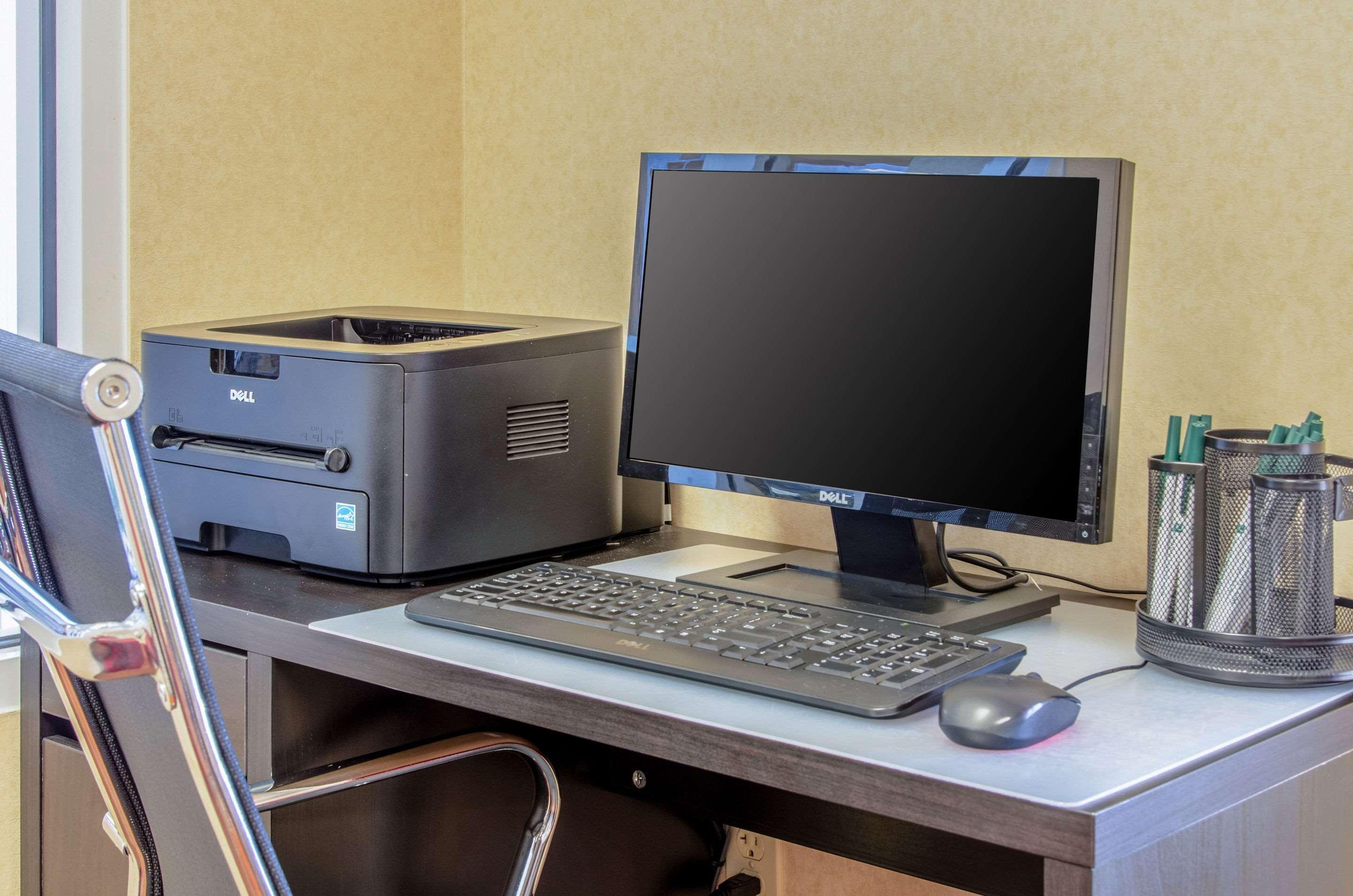 Quality Inn Junction City Near Fort Riley Екстер'єр фото