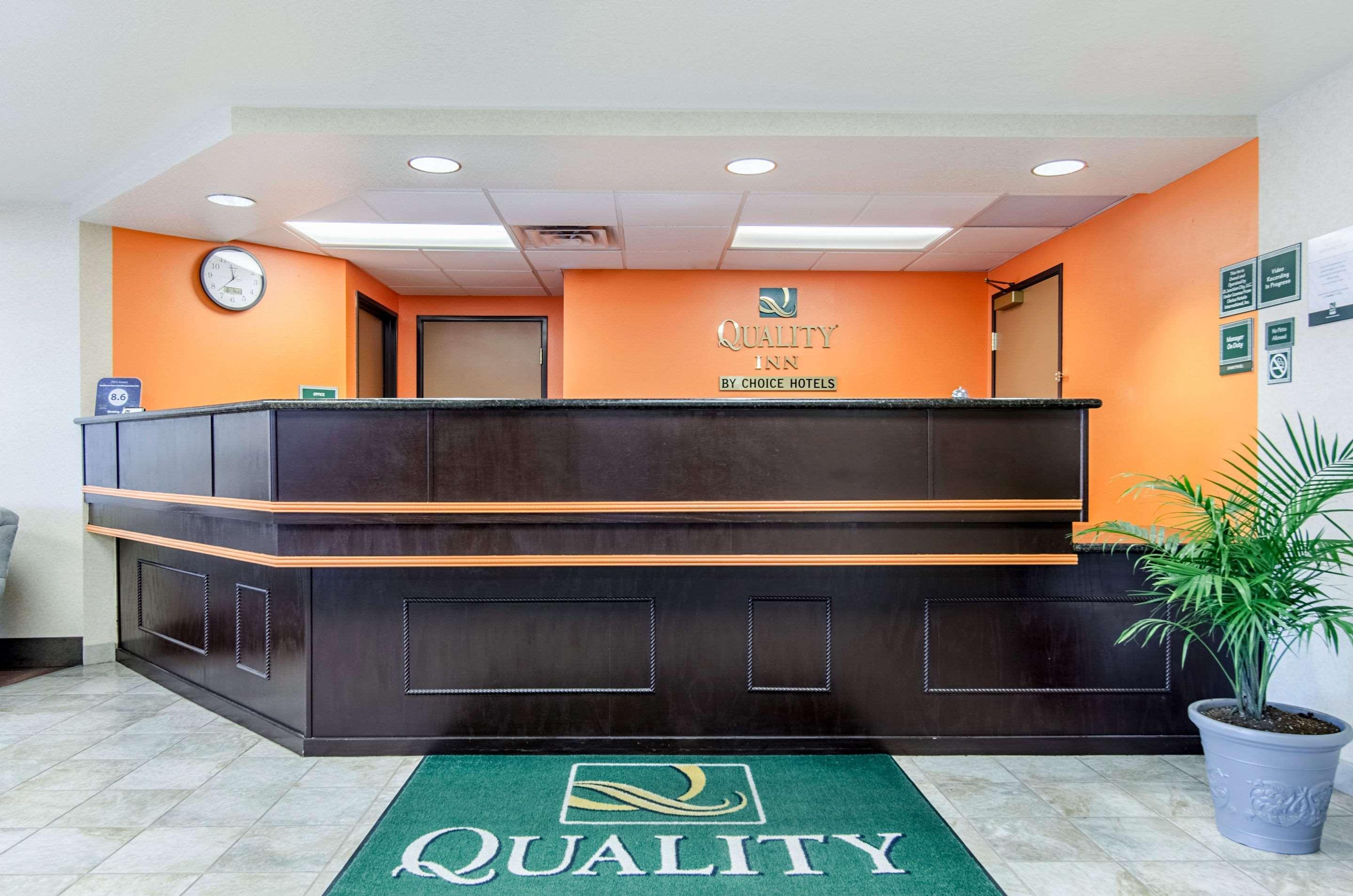 Quality Inn Junction City Near Fort Riley Екстер'єр фото